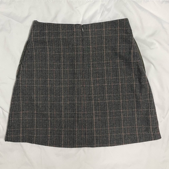 Aritzia | Wilfred Wool & Cashmere Blend New Classic Check Mini Skirt Size 2 - Picture 5 of 9
